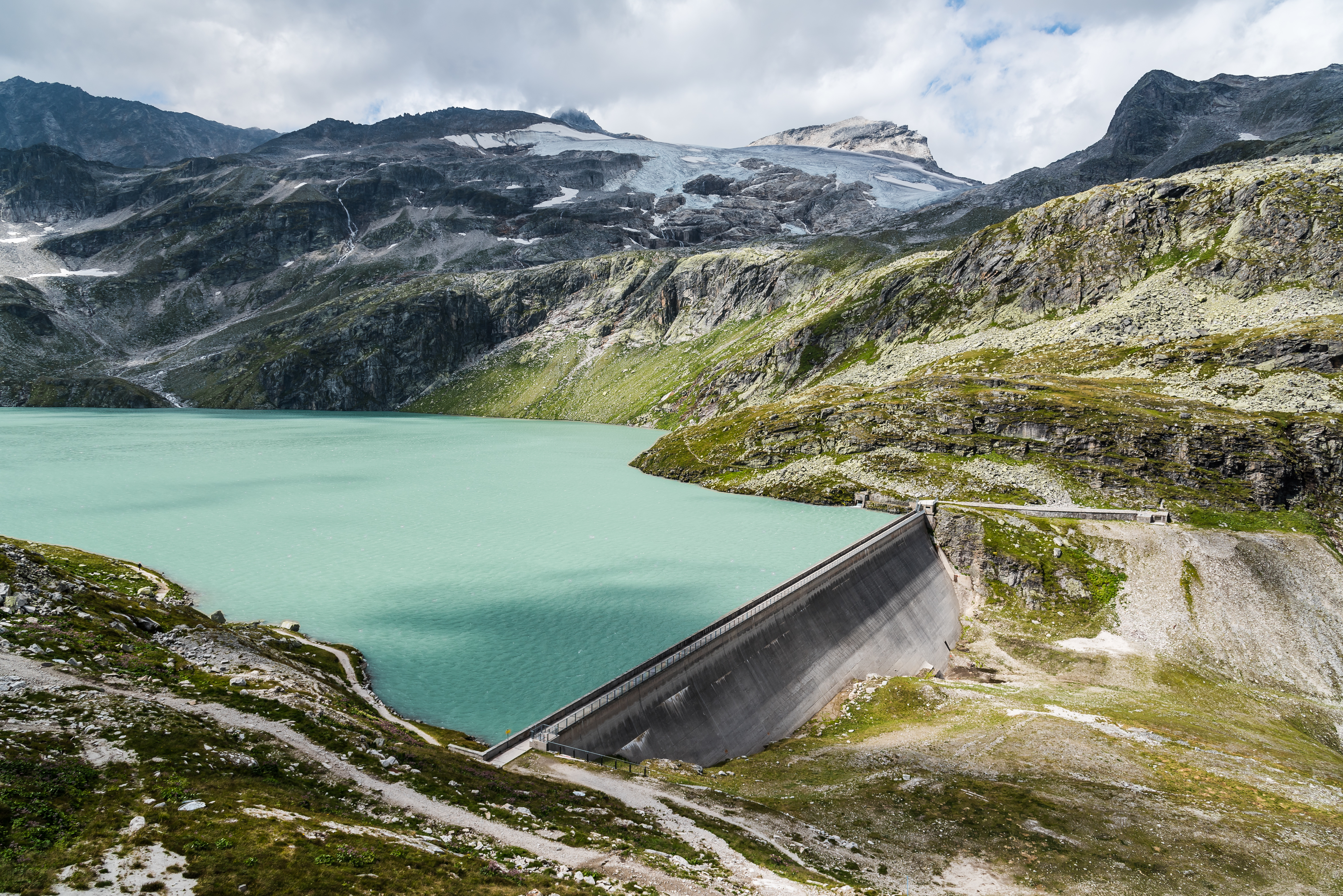 kaprun-wanderurlaub-bergsee.jpeg
